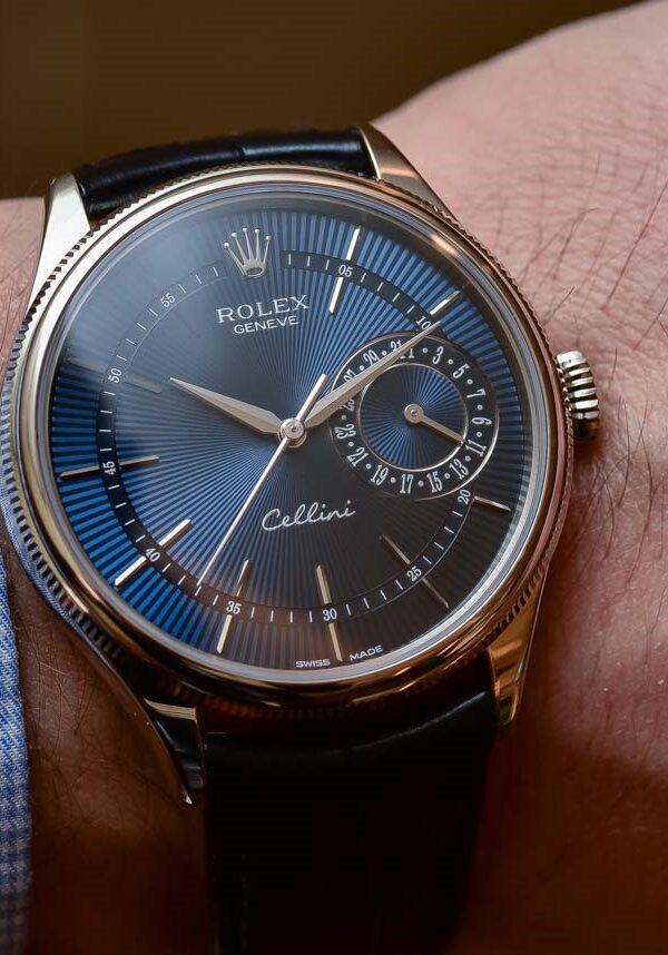 Đồng hồ Rolex Cellini Date 50519 Mặt số xanh