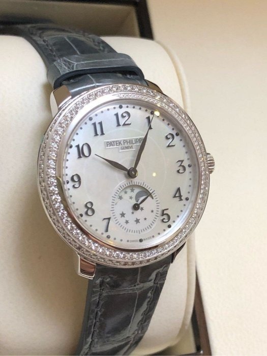 Đồng hồ Patek Philippe Diamond Ribbon Ref. 4968 Đồng hồ Patek Philippe Diamond Ribbon Ref. 4968