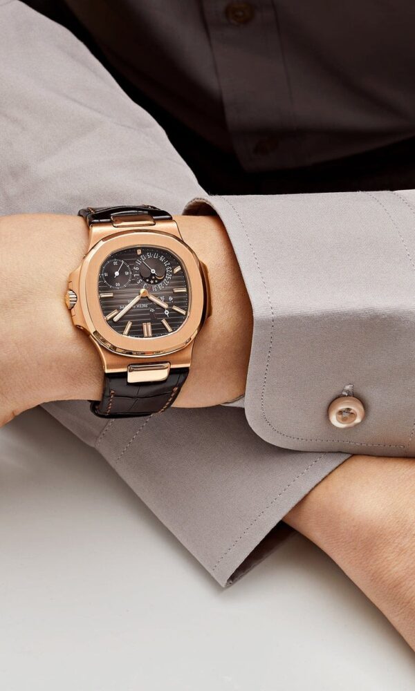 Đồng hồ Patek Philippe Nautilus 5712R Mặt nâu Dây da 42mm