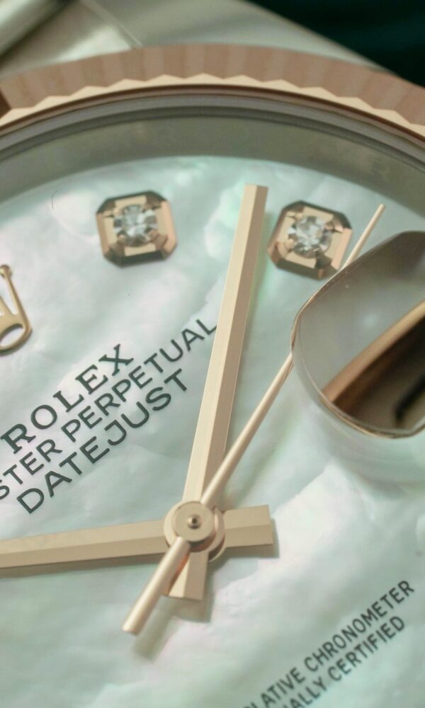 Đồng hồ Rolex Datejust 126231 Mặt Mop jubilee Authentic Luxury