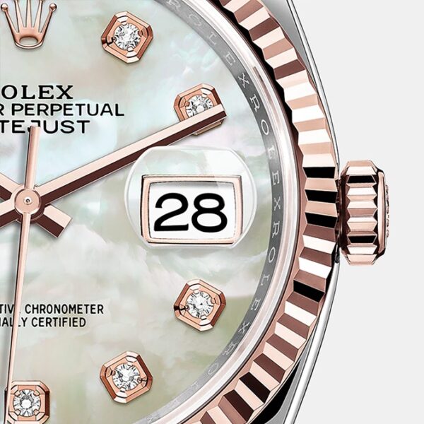 Đồng hồ Rolex Datejust 36 126231 Mặt số MOP kim cương