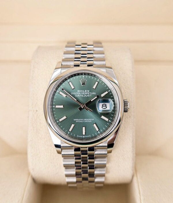 Đồng hồ Rolex Datejust 126200 Thép Mặt số xanh lá 36mm