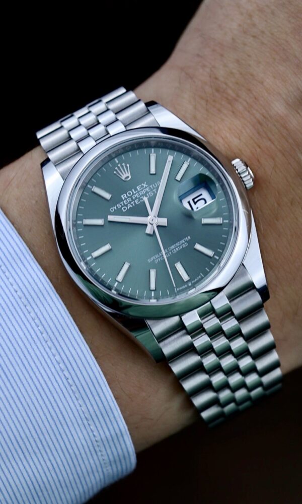 Đồng hồ Rolex Datejust 126200 Thép Mặt số xanh lá 36mm