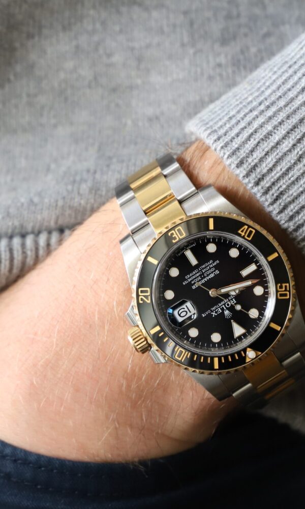 Đồng hồ Rolex Submariner 126613LN Yellow Rolesor Black Dial