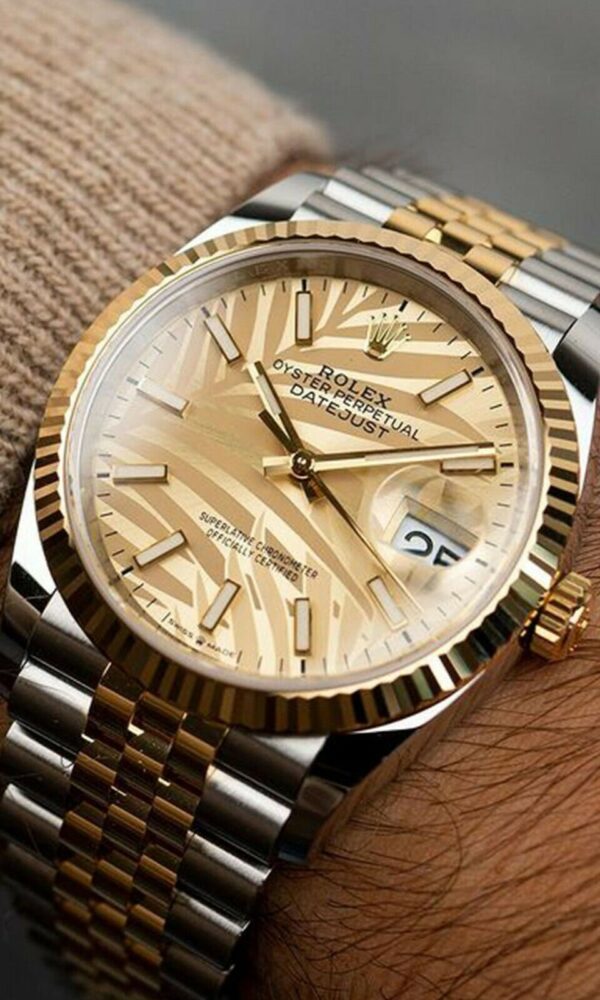 Đồng hồ Rolex Datejust 36 126233 Mặt số Lá vàng Champagne Cọc quang