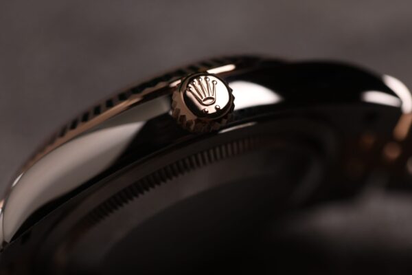 Đồng hồ Rolex Datejust 36 126231 Mặt Trắng Cọc La Mã Dây Jubilee