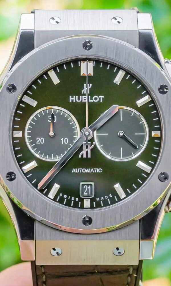 Đồng hồ Hublot Classic Fusion Mặt xanh lá 541.NX.8970.LR