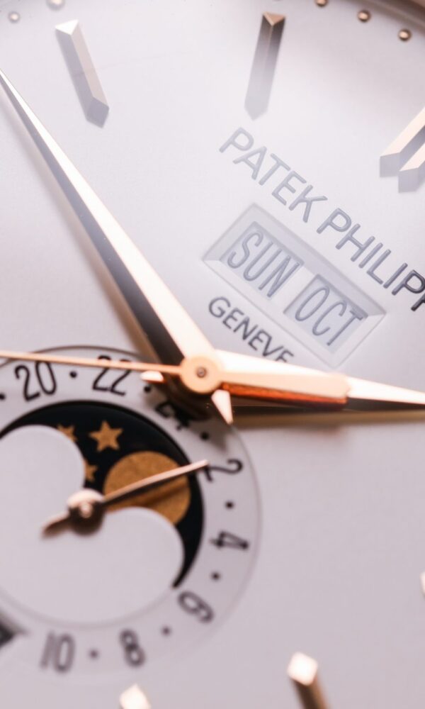 Đồng hồ Patek Philippe Complications 5396R-011 Mặt trắng 38,5mm