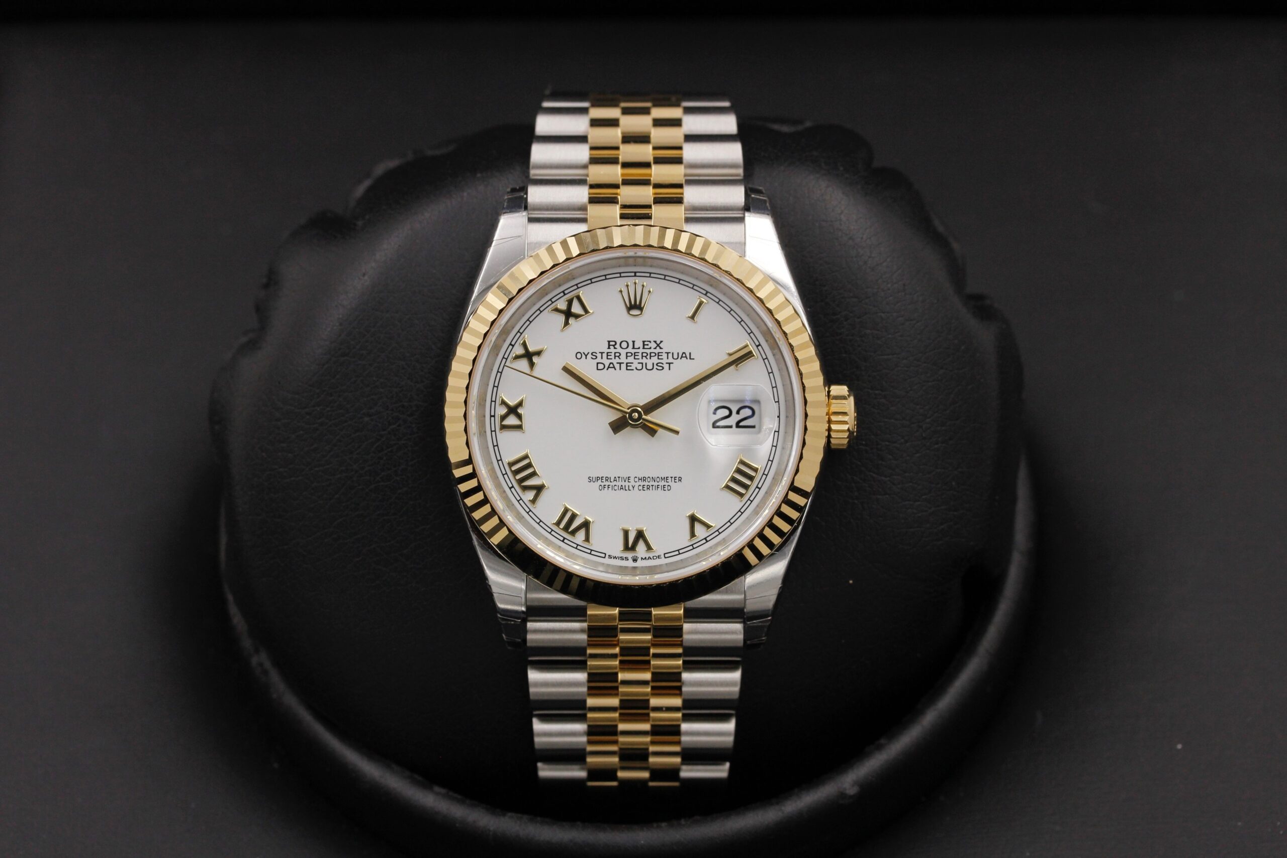 Đồng hồ Rolex Datejust 126233 Vàng/thép Mặt Trắng 36mm