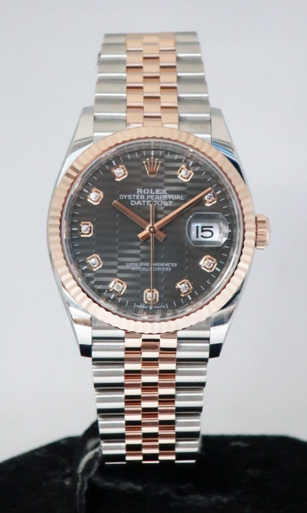 Đồng Hồ Rolex Datejust 36 126231 Vàng hồng Mặt vân gấp nếp xám 36mm