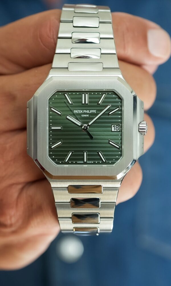 Đồng hồ Patek Philippe Cubitus 5821/1A-001 Mặt xanh olive