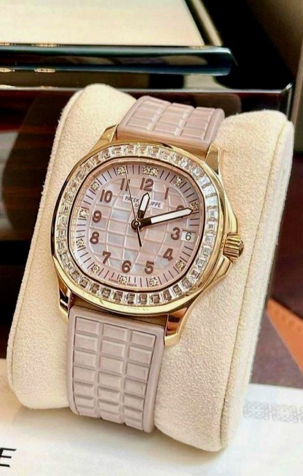 Đồng hồ Patek Philippe Aquanaut Luce Haute Joaillerie 5072R-001