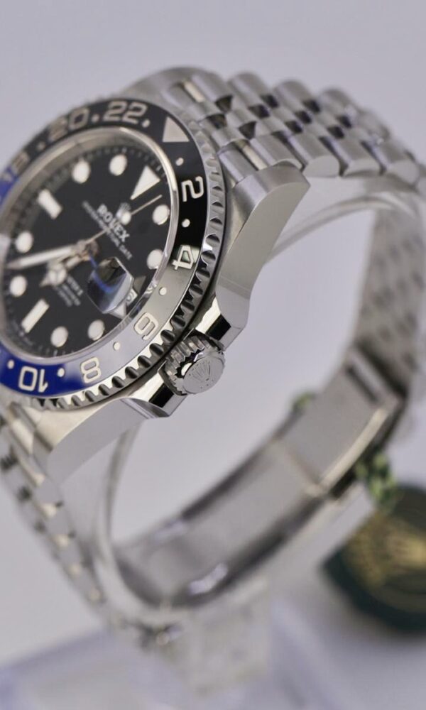 Rolex GMT Master 126710BLNR bat girl