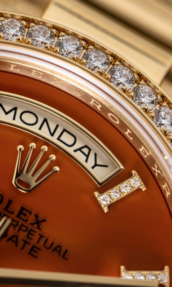 Đồng hồ Rolex Day-Date 128348RBR Mặt Số Đá Carnelian 36mm