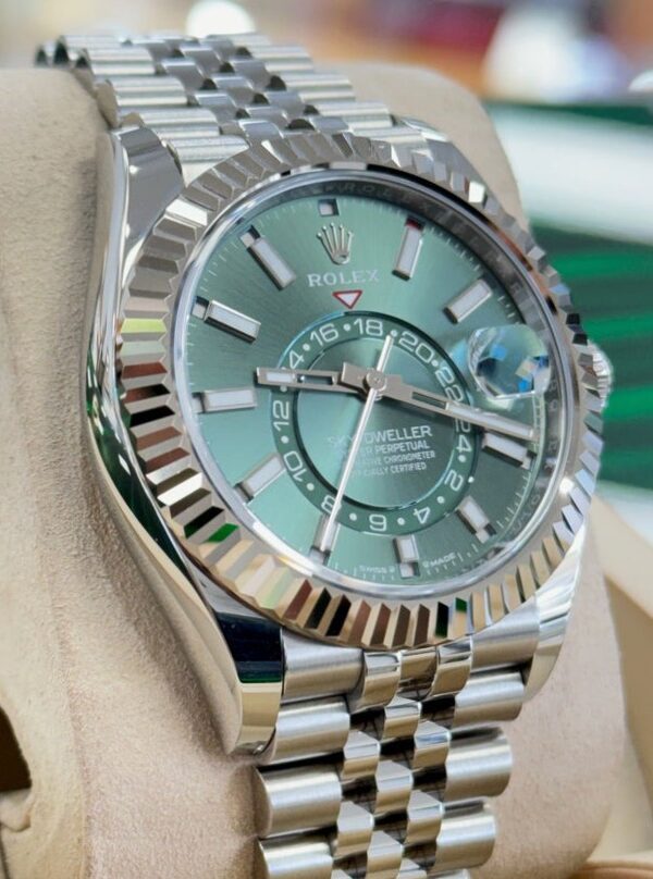 Đồng hồ Rolex Sky Dweller 336934 Mặt xanh lá Dây Jubilee 42mm