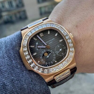 Đồng hồ Patek Philippe Nautilus 5724R-001 Vàng hồng 40mm