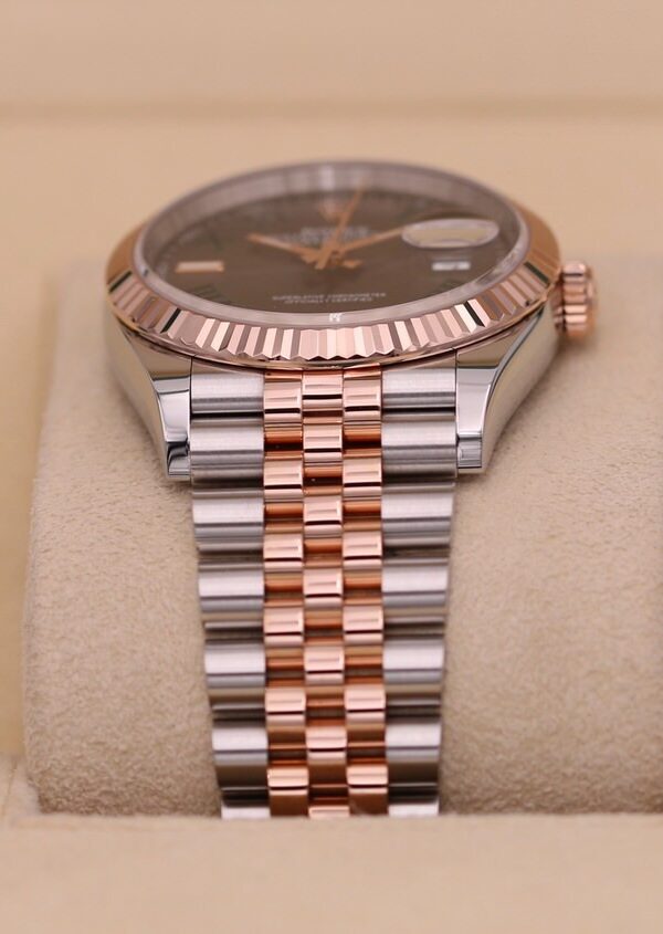 Đồng hồ Rolex Datejust 126231 Mặt Wimbledon 36mm