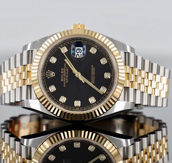 Đồng hồ Rolex Datejust 126333 mặt đen kim cương