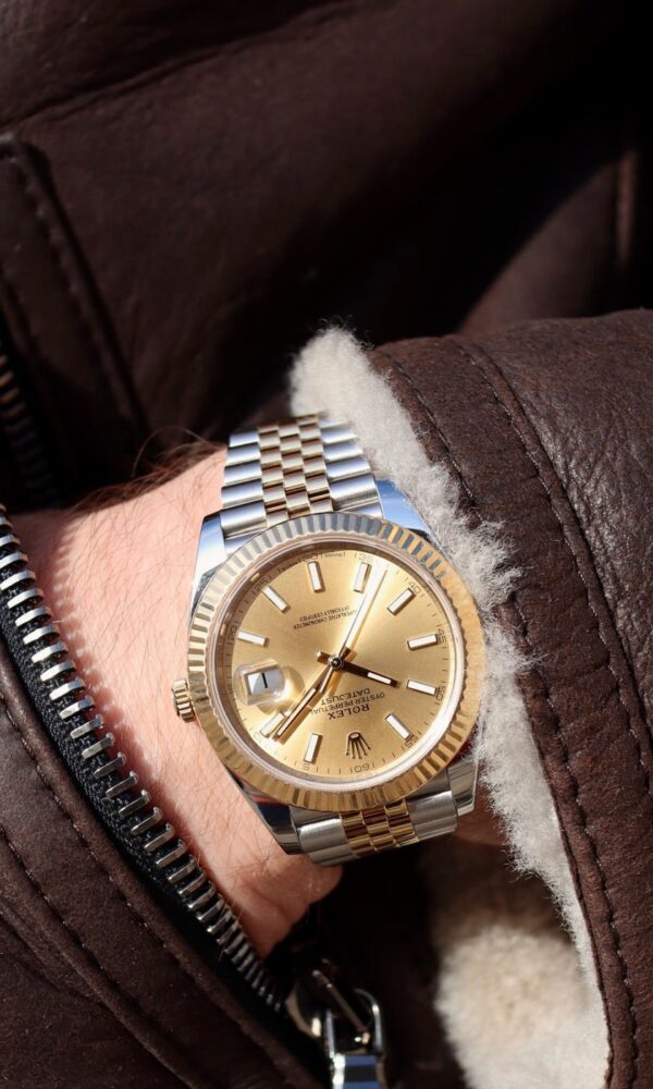 Đồng hồ Rolex Datejust 126333 Mặt Champagne Cọc quang 41mm