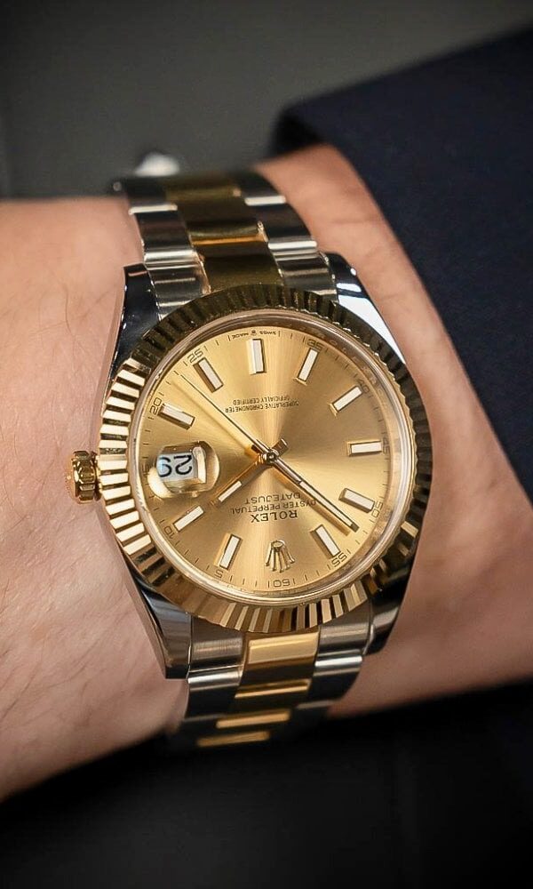 Đồng hồ Rolex Datejust 126333 Mặt Champagne Cọc quang 41mm