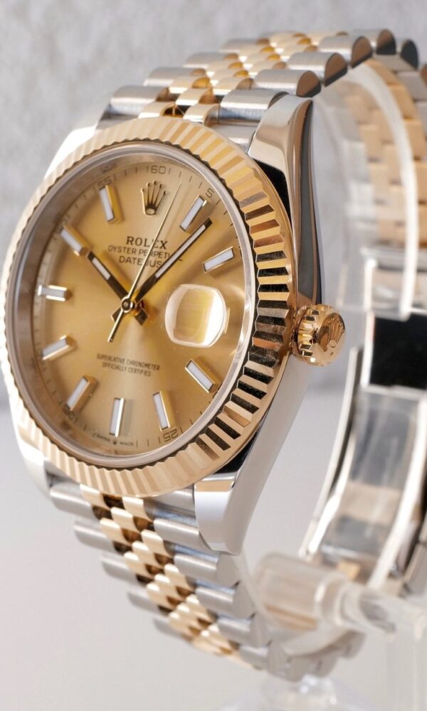 Đồng hồ Rolex Datejust 126333 Mặt Champagne Cọc quang 41mm