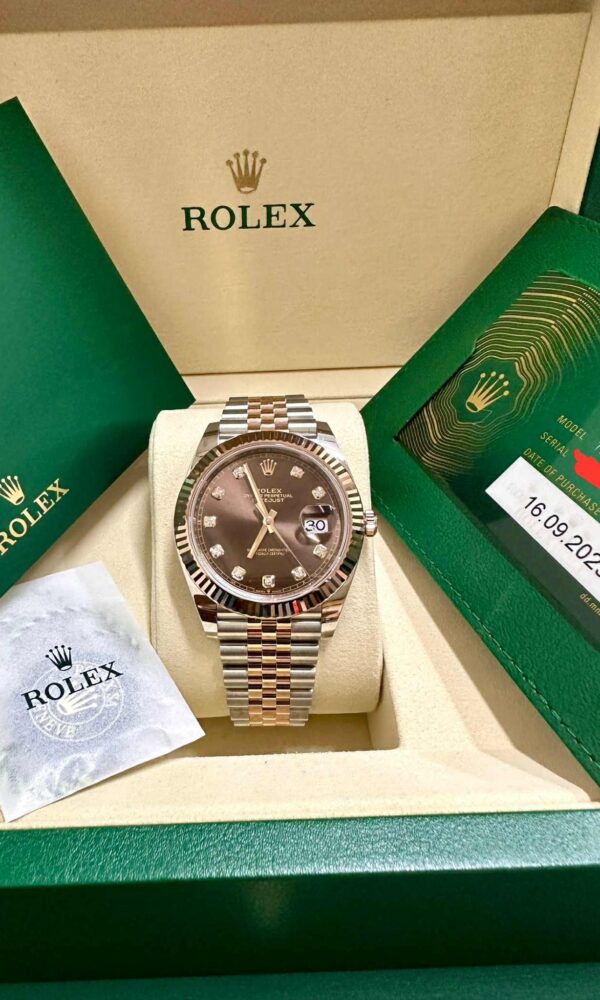 Đồng hồ Rolex Datejust 126331 Mặt Chocolate Cọc kim cương 41mm