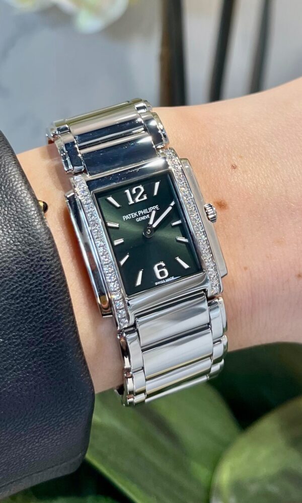 Đồng hồ Patek Philippe Twenty~4 4910/1200A-011 Thép 30mm