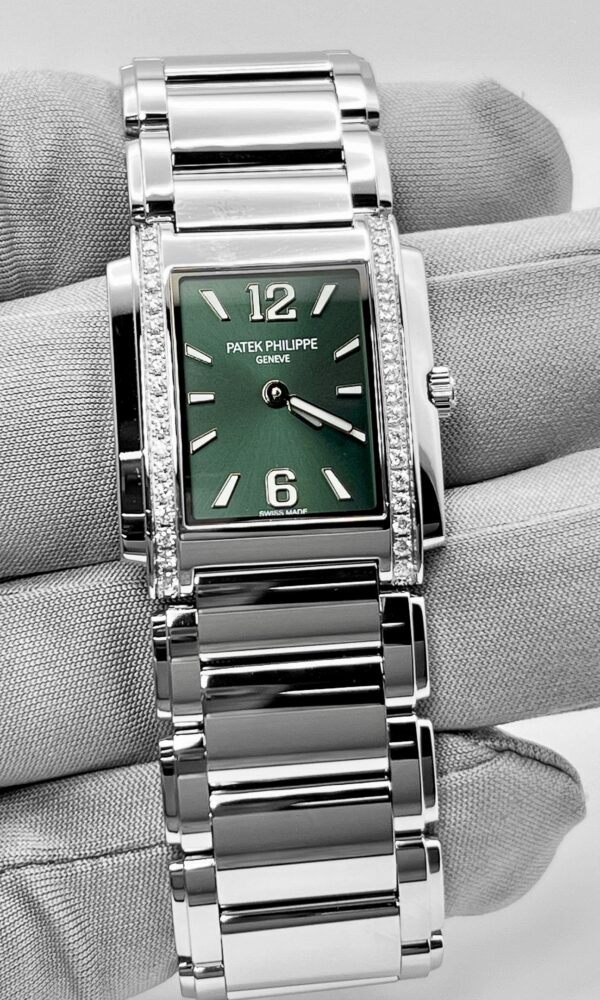 Đồng hồ Patek Philippe Twenty~4 4910/1200A-011 Thép 30mm