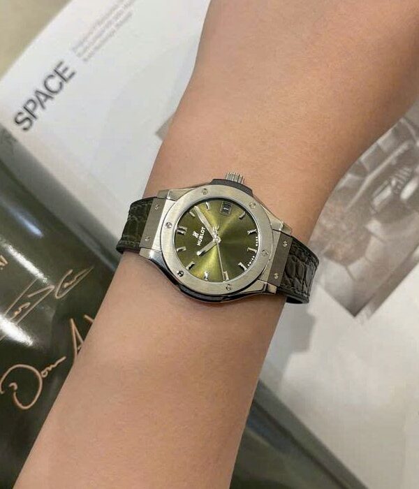 Đồng hồ Hublot Classic Fusion 81.NX.8970.LR Titanium Mặt xanh lá 33mm