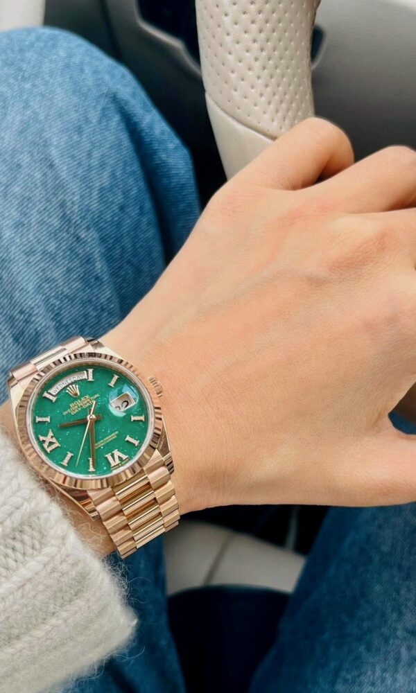 Đồng hồ Rolex Day-Date 128235 Mặt đá Aventurine xanh lá 36mm