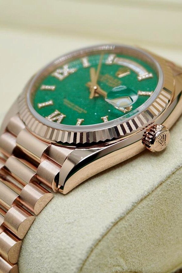 Đồng hồ Rolex Day-Date 128235 Mặt đá Aventurine xanh lá 36mm