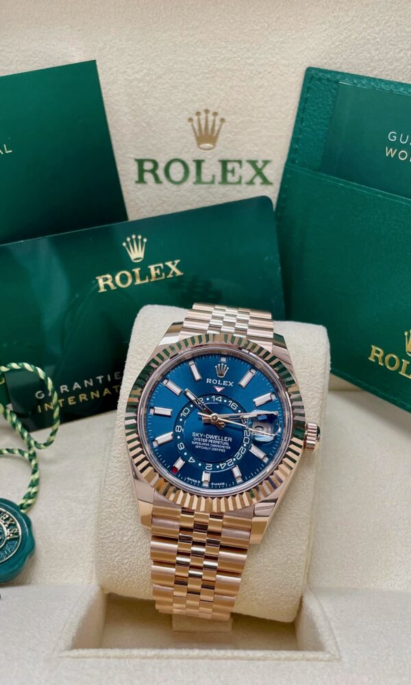 Đồng hồ Rolex Sky Dweller 336935 Mặt xanh Dây Jubilee 42mm