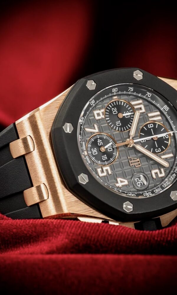 Đồng hồ Audemars Piguet Royal Oak Selfwinding 26238OK Mặt đen 42mm