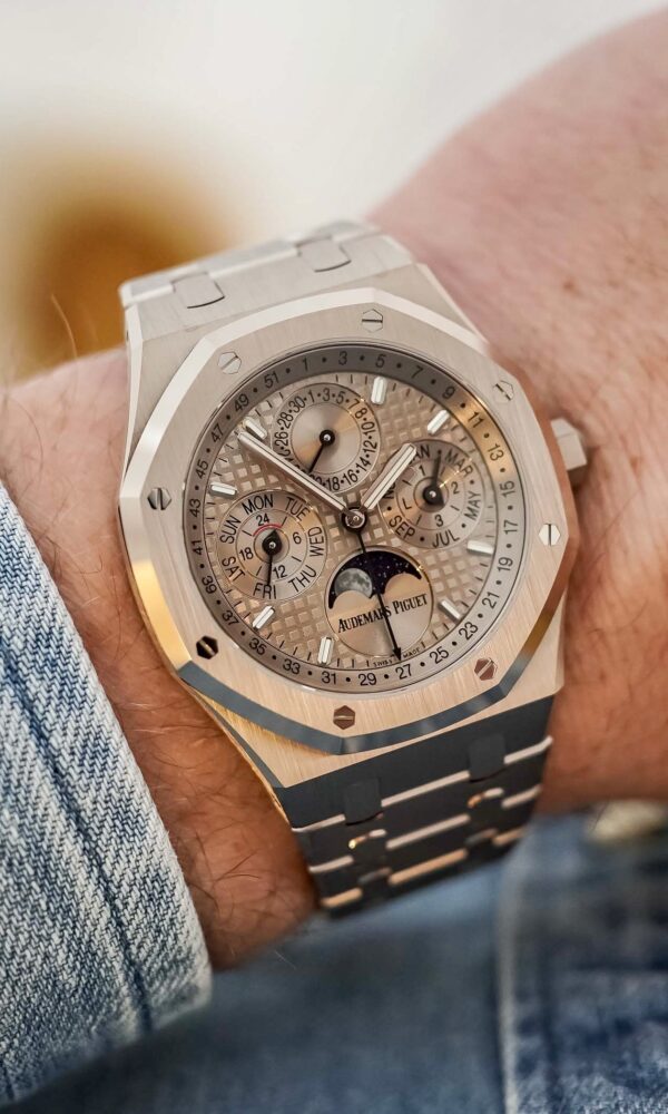 Đồng hồ Audemars Piguet Royal Oak Perpetual Calendar 26674SG Vàng Sand Gold 41mm