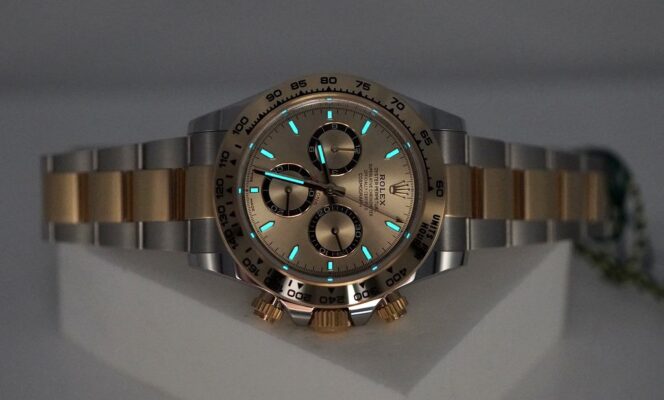 Đồng hồ Rolex Cosmograph Daytona 126503 Mặt vàng Champagne 40mm
