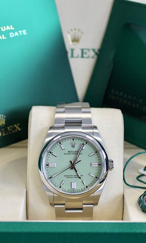 Đồng hồ Rolex Oyster Perpetual 126000 Thép Mặt xanh Pistachio 36mm