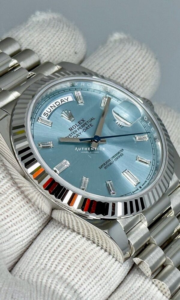 Đồng hồ Rolex Day-Date 128236 Platinum Iceblue 36mm