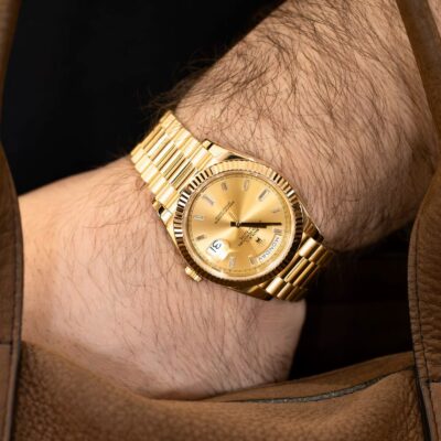 Đồng hồ Rolex Day-Date 228235 Mặt Champagne cọc Kim cương 40mm