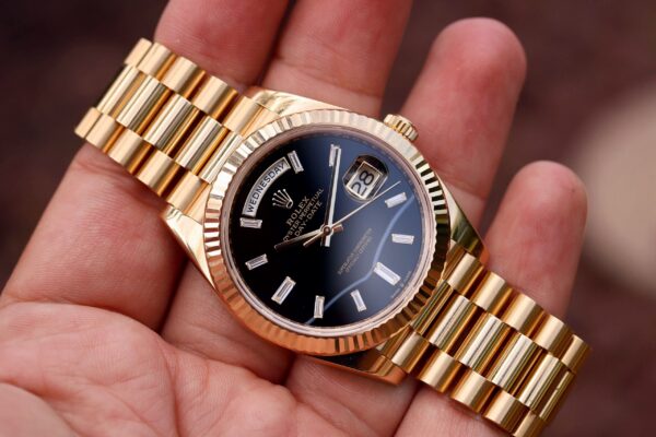 Đồng hồ Rolex Day-Date 228238 Mặt đá Onyx 40mm