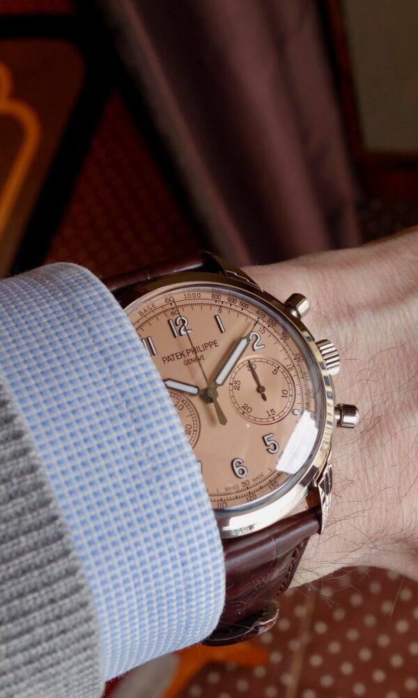Đồng hồ Patek Philippe Complications 5172G-010 Mặt cá hồi 41mm