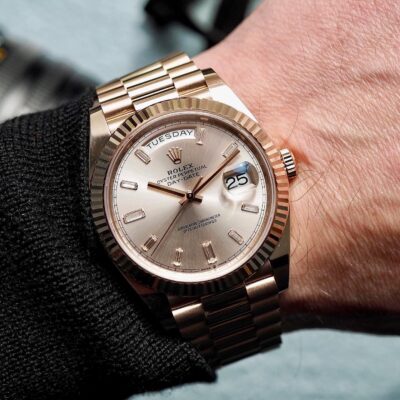 Đồng hồ Rolex Day-Date 228235 Mặt Sundust hồng phớt 40mm