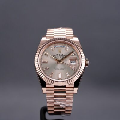 Đồng hồ Rolex Day-Date 228235 Mặt Sundust hồng phớt 40mm