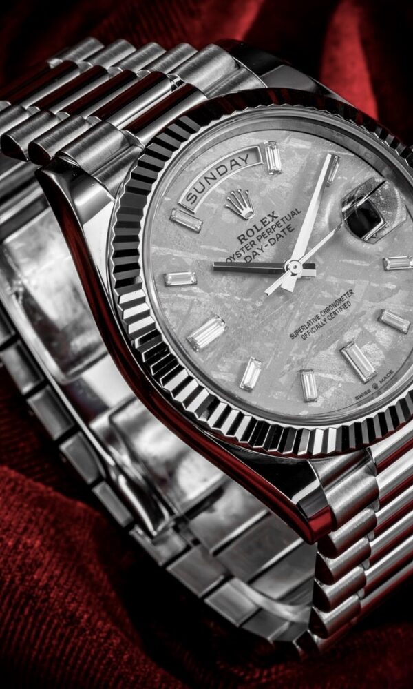 Đồng hồ Rolex Day-Date 228236 Platinum Mặt thiên thạch 40mm