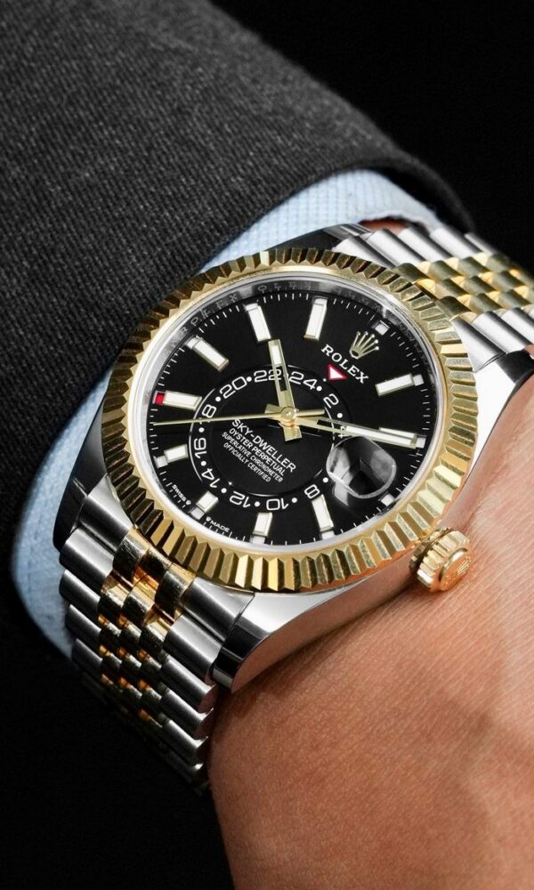 Đồng hồ Rolex Sky Dweller 336933 Vàng/Thép Mặt đen Dây Jubilee 42mm