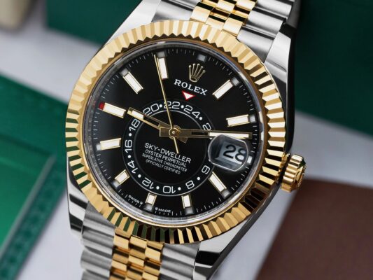 Đồng hồ Rolex Sky Dweller 336933 Vàng/Thép Mặt đen Dây Jubilee 42mm