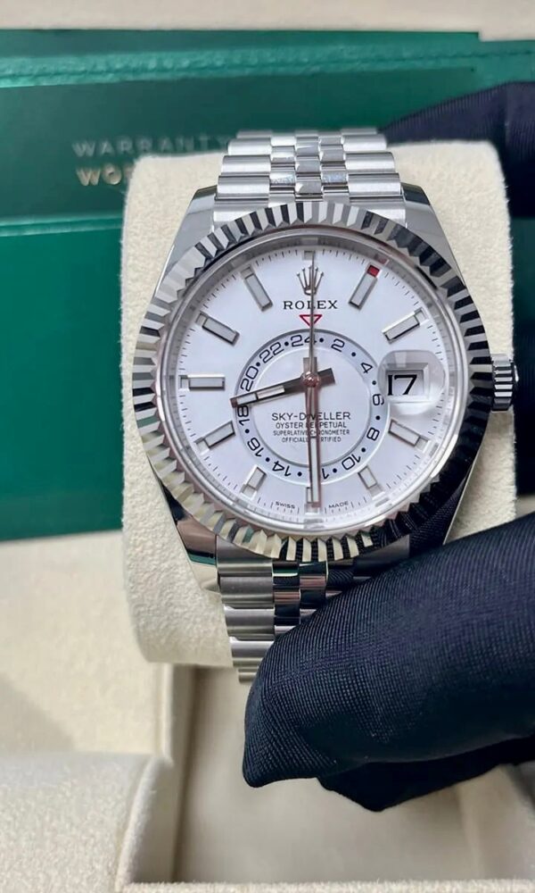 Đồng hồ Rolex Sky Dweller 336934 Vàng trắng/Thép Mặt trắng Dây Jubilee 42mm