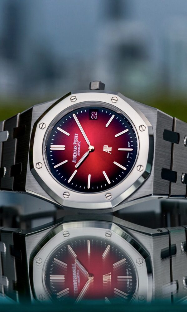 Đồng hồ Audemars Piguet Royal Oak Jumbo Extra-Thin 16202XT Titanium Mặt đỏ 39mm
