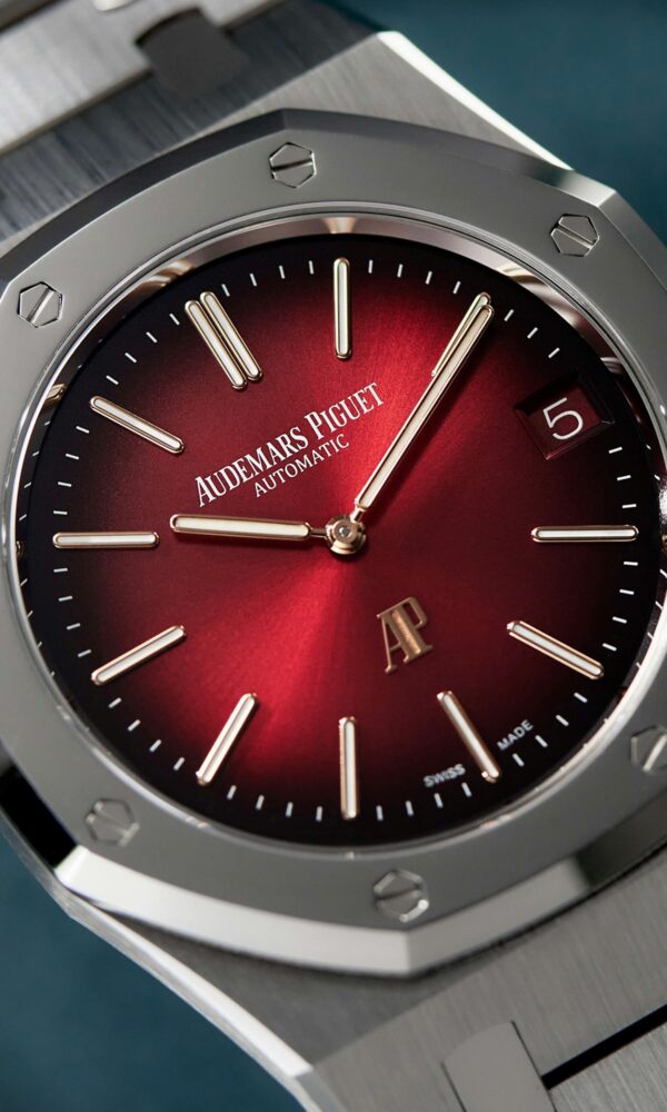 Đồng hồ Audemars Piguet Royal Oak Jumbo Extra-Thin 16202XT Titanium Mặt đỏ 39mm