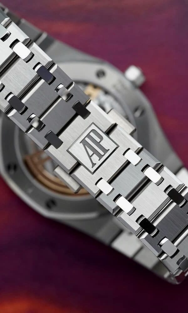 Đồng hồ Audemars Piguet Royal Oak Jumbo Extra-Thin 16202XT Titanium Mặt đỏ 39mm