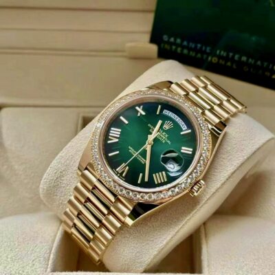 Đồng hồ Rolex Day-Date 228398 Mặt Ombre xanh lá 40mm